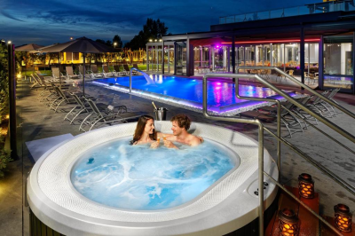 Fotografie - Hotel Aura Praha design&garden pool